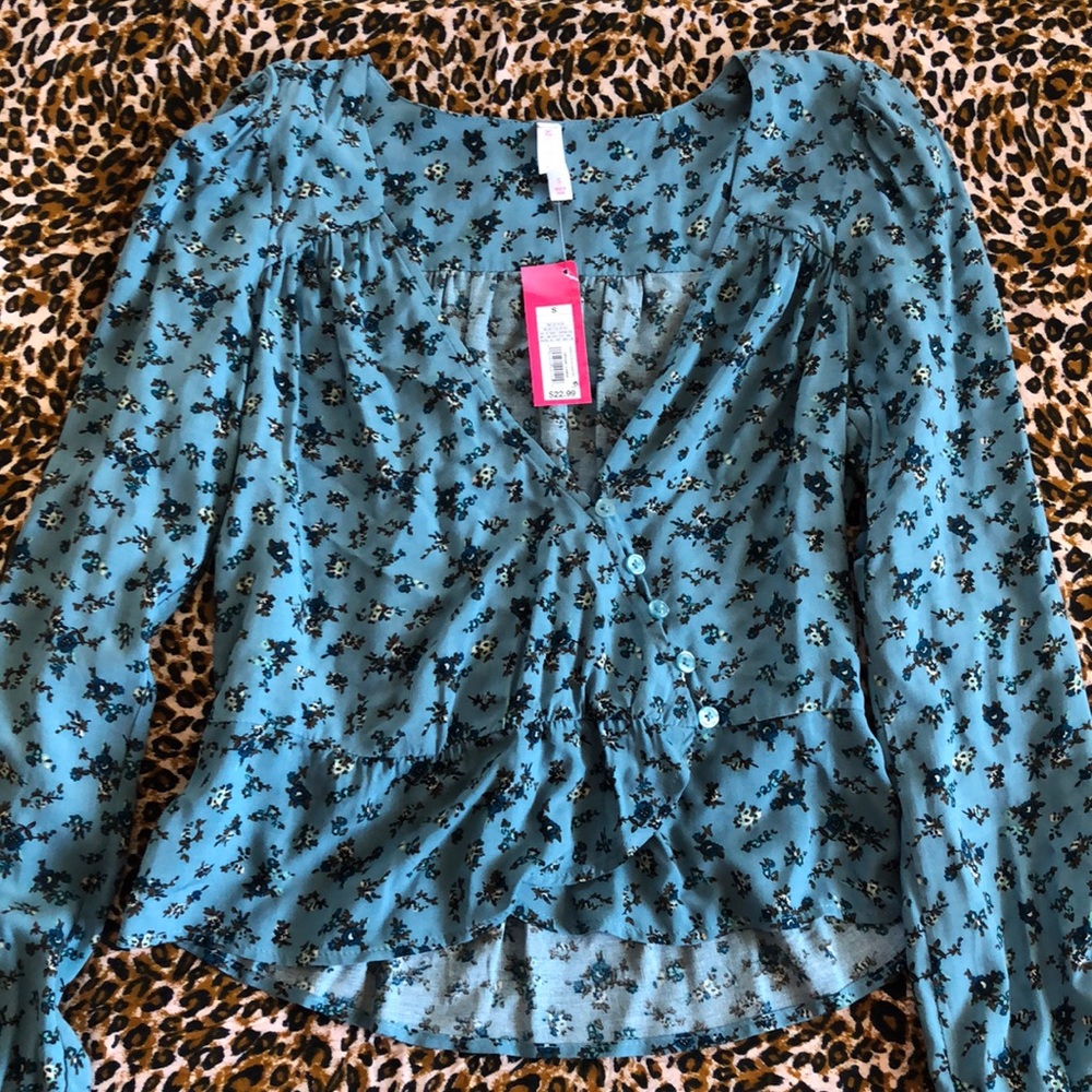 Xhilaration long sleeve blouse